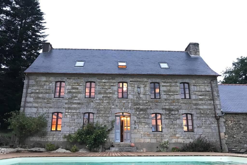 La Lande Du Rest - Le Quillio Magnifique Ancienne Ferme De Notables Avec Piscine Chauffee Vila Exterior foto